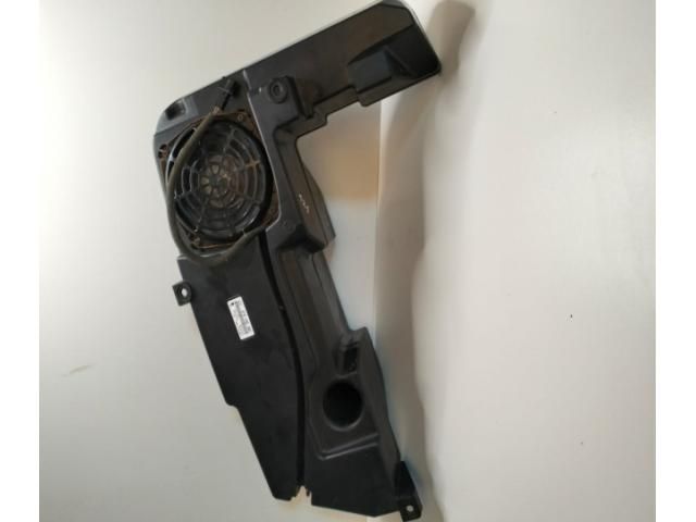 bontott AUDI A5 Mélynyomó Hangszóró