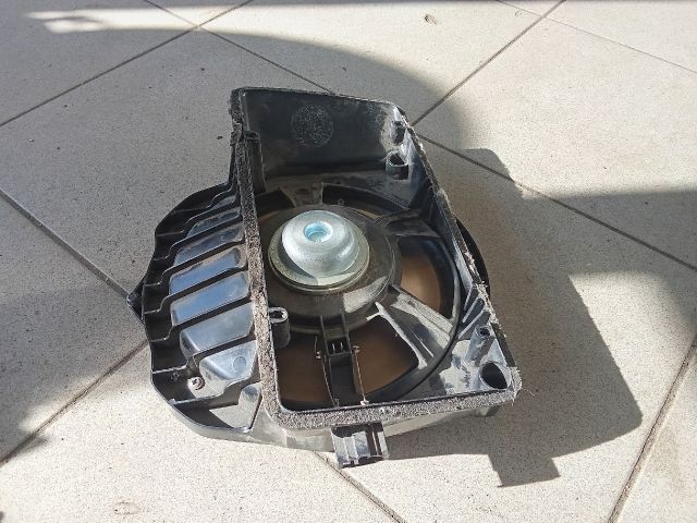 bontott AUDI A5 Mélynyomó Hangszóró