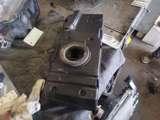 bontott AUDI A5 Mélynyomó Hangszóró