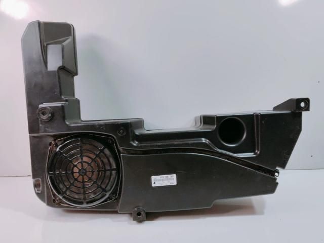 bontott AUDI A5 Mélynyomó Hangszóró