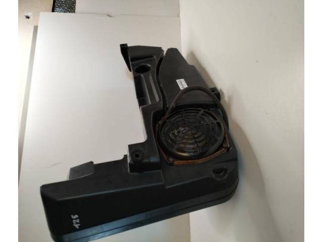 bontott AUDI A5 Mélynyomó Hangszóró