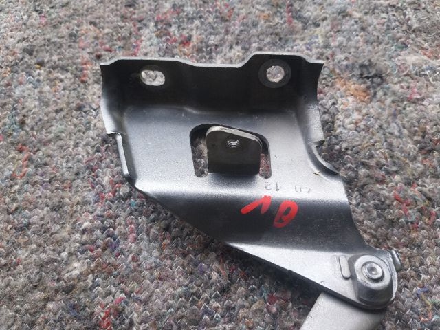 bontott AUDI A5 Motorháztető Jobb Zsanér