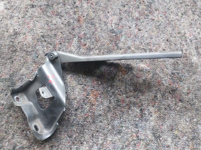 bontott AUDI A5 Motorháztető Jobb Zsanér