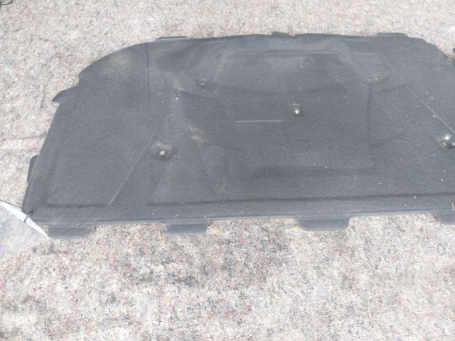 bontott AUDI A5 Motorháztető Szigetelés