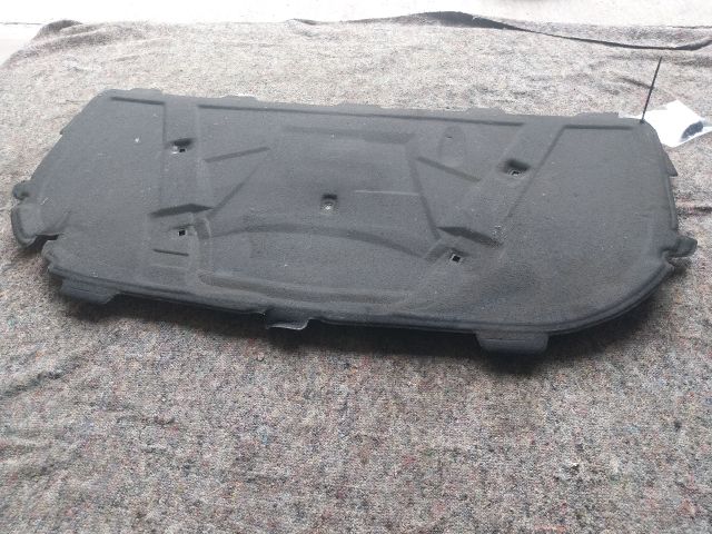 bontott AUDI A5 Motorháztető Szigetelés