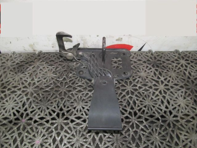 bontott AUDI A5 Motorháztető Zárszerkezet