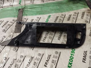 bontott AUDI A5 Multifunkciós Kijelző Keret