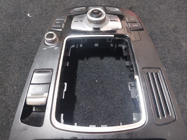 bontott AUDI A5 Multimédia Vezérlő