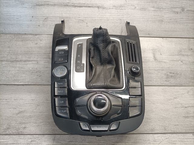 bontott AUDI A5 Multimédia Vezérlő