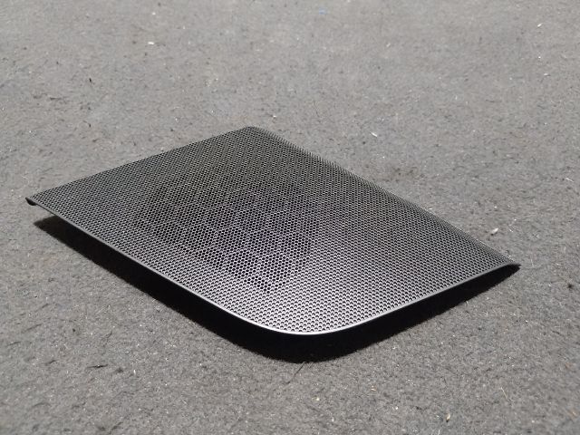 bontott AUDI A5 Műszerfal Bal Hangszóró Burkolat