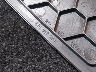 bontott AUDI A5 Műszerfal Jobb Hangszóró Burkolat