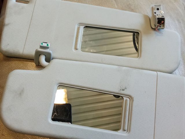 bontott AUDI A5 Napellenző Pár