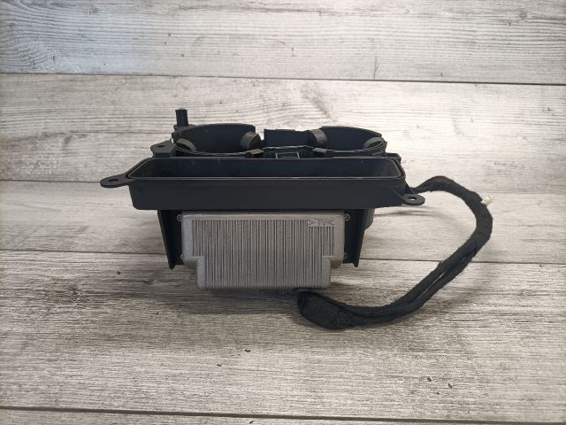 bontott AUDI A5 Pohártartó