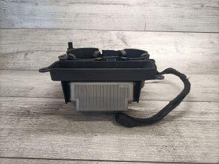 bontott AUDI A5 Pohártartó