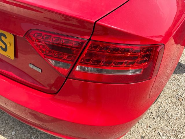 bontott AUDI A5 Pótkerék Rögzítő