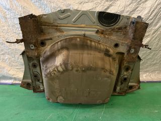 bontott AUDI A5 Pótkerék Tartó Fenéklemez