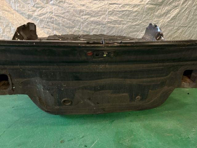 bontott AUDI A5 Pótkerék Tartó Fenéklemez