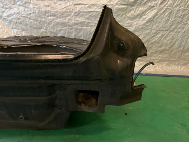 bontott AUDI A5 Pótkerék Tartó Fenéklemez