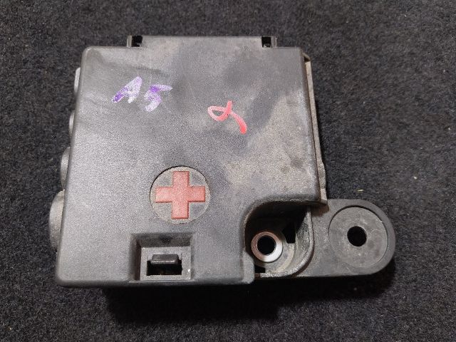 bontott AUDI A5 Pozitív Kábel Elosztó