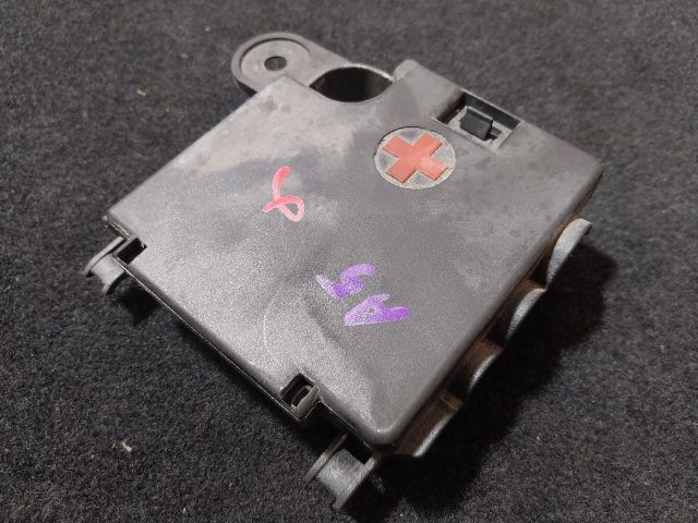 bontott AUDI A5 Pozitív Kábel Elosztó