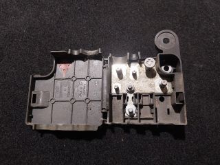 bontott AUDI A5 Pozitív Kábel Elosztó