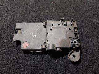 bontott AUDI A5 Pozitív Kábel Elosztó