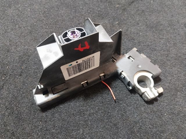 bontott AUDI A5 Pozitív Kábel Elosztó