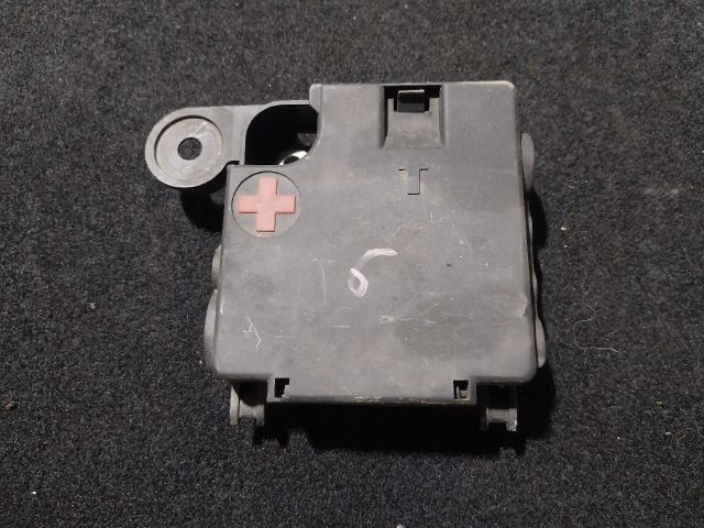 bontott AUDI A5 Pozitív Kábel Elosztó