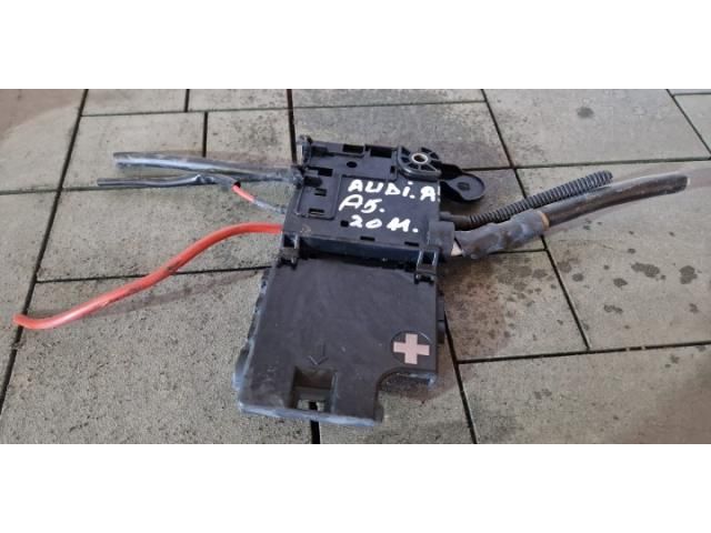 bontott AUDI A5 Pozitív Kábel