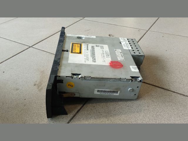 bontott AUDI A5 Rádió / CD