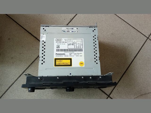 bontott AUDI A5 Rádió / CD