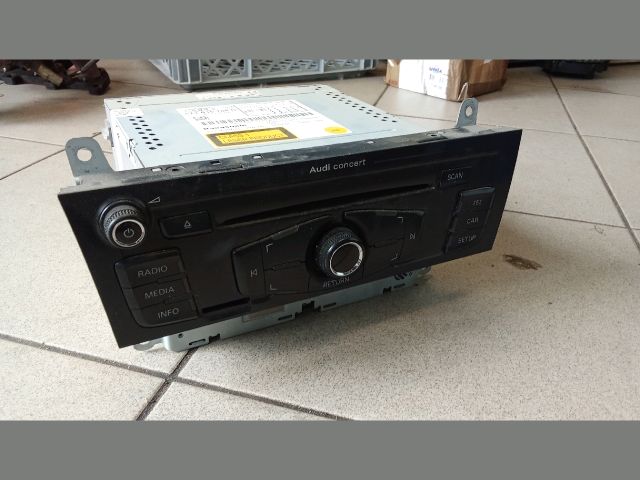 bontott AUDI A5 Rádió / CD