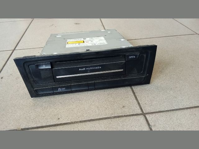 bontott AUDI A5 Rádió / CD
