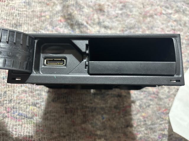 bontott AUDI A5 Rádió / CD