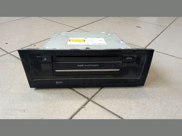 bontott AUDI A5 Rádió / CD