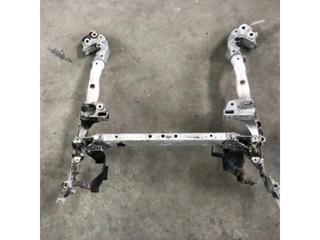 bontott AUDI A5 Első Bölcső