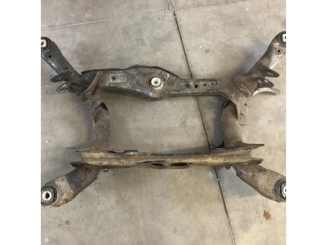 bontott AUDI A5 Hátsó Bölcső