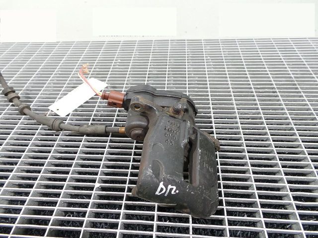 bontott AUDI A5 Jobb hátsó Féknyereg Munkahengerrel