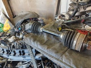 bontott AUDI A5 Bal Féltengely