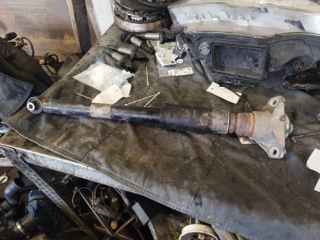 bontott AUDI A5 Jobb hátsó Lengéscsillapító