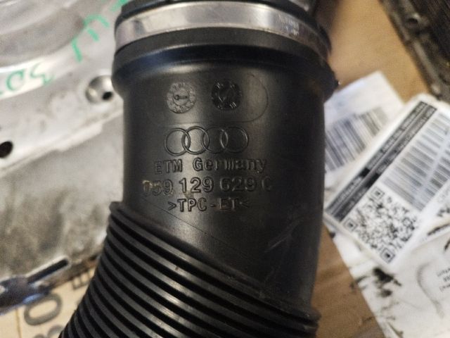 bontott AUDI A5 Légbeömlő Cső