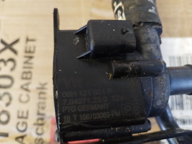 bontott AUDI A5 Vízpumpa