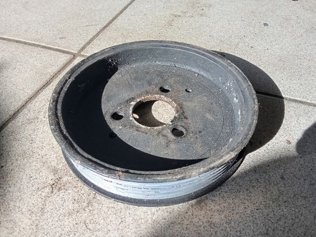 bontott AUDI A5 Szervó Szíjtárcsa