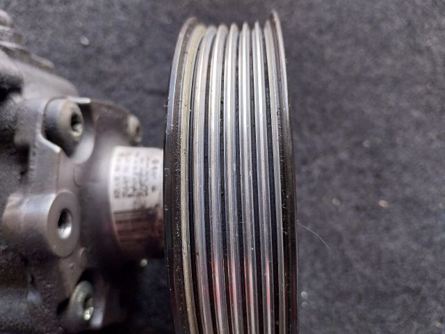 bontott AUDI A5 Szervó Szivattyú Szíjtárcsa