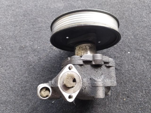 bontott AUDI A5 Szervó Szivattyú Szíjtárcsa