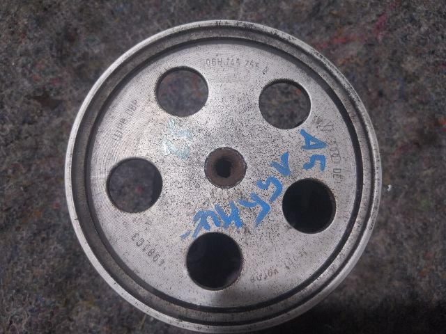 bontott AUDI A5 Szervó Szivattyú Szíjtárcsa