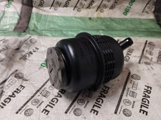 bontott AUDI A5 Szervóolaj Tartály