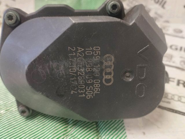 bontott AUDI A5 Szívósor Elektronika