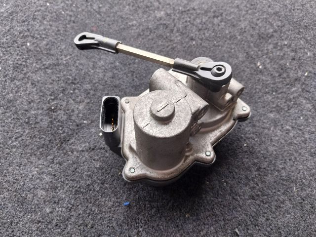 bontott AUDI A5 Szívósor Elektronika