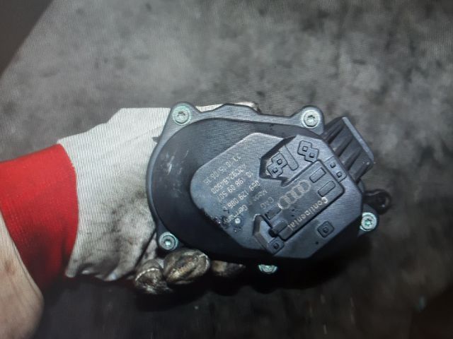 bontott AUDI A5 Szívósor Elektronika